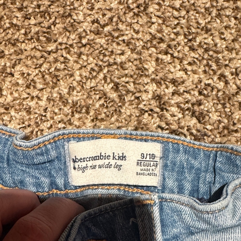 Abercrombie Kids Light Blue Wide Leg Jeans - Picture 2 of 3